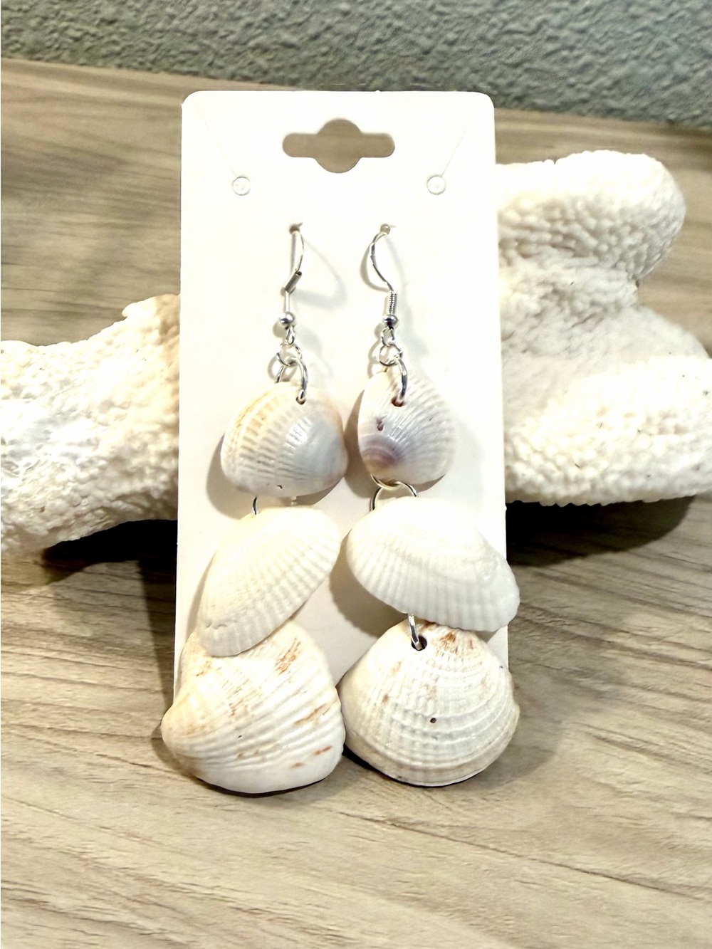 25. Handmade White Shell Drop Earrings - Beach Style Women Jewelry